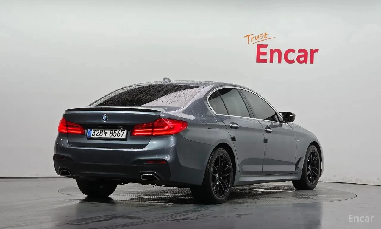 BMW 520 * 520d M Sport Package Plus * ЦЕНА ДО БГ, снимка 2 - Автомобили и джипове - 55963322