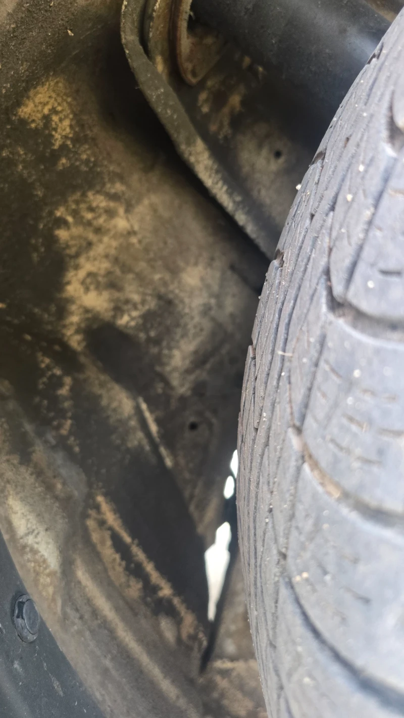 Suzuki Grand vitara 2.0i, снимка 11 - Автомобили и джипове - 52576650