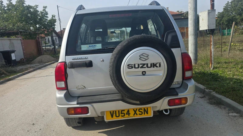 Suzuki Grand vitara 2.0i, снимка 4 - Автомобили и джипове - 52576650