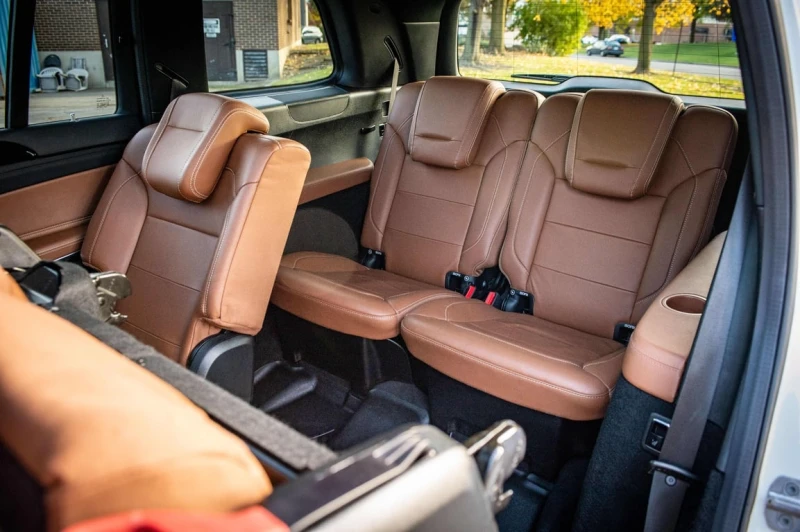 Mercedes-Benz GLS * 550 * CARFAX * ЦЕНА ДО БГ, снимка 11 - Автомобили и джипове - 53087914