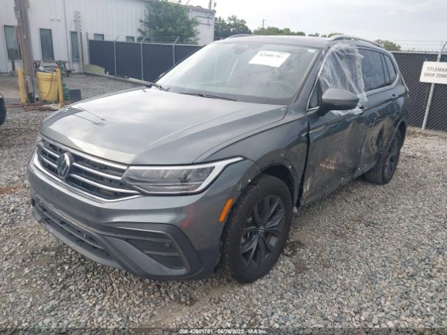 VW Tiguan 2.0T SE WOLFSBURG EDITION CARFAX АВТО КРЕДИТ  - изображение 3