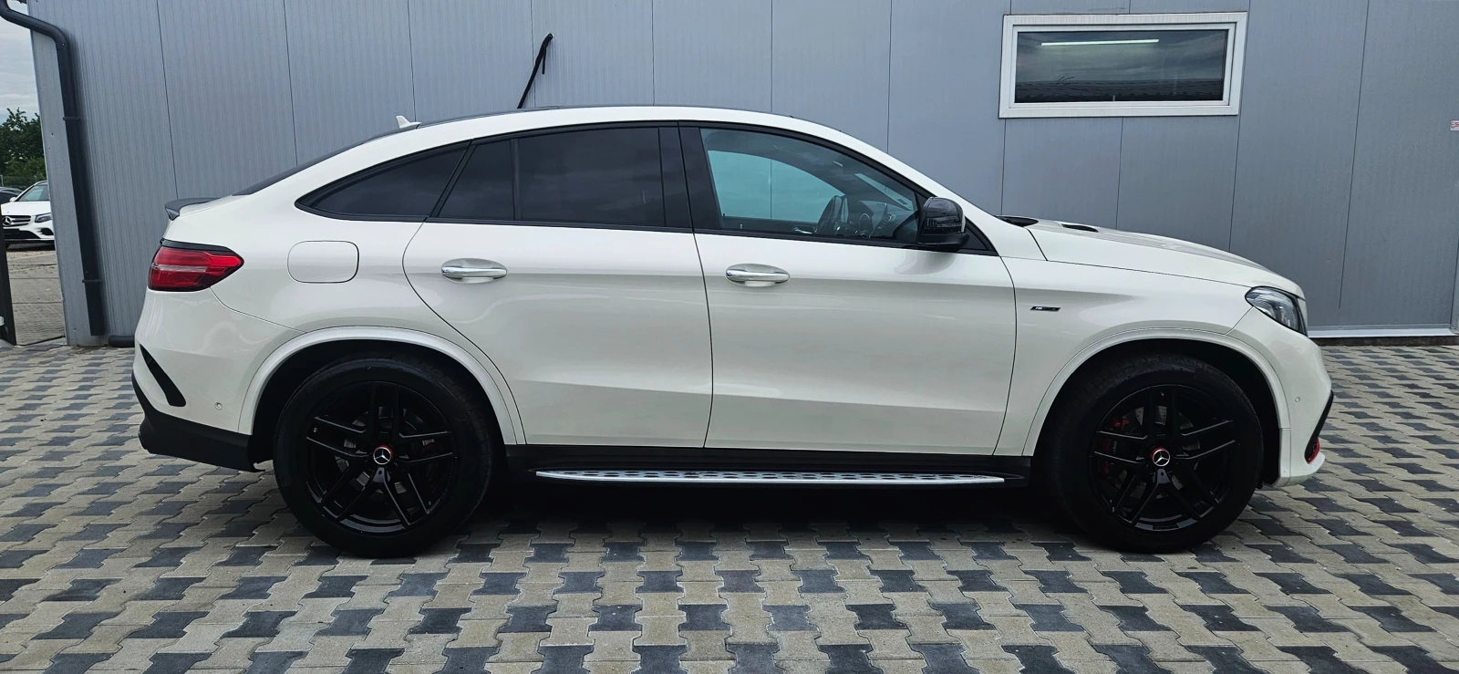 Mercedes-Benz GLE 43 AMG 33хил.км/SPECIAL EDITION/9G/PANO/360CAM/ПОДГРЕВ - изображение 4