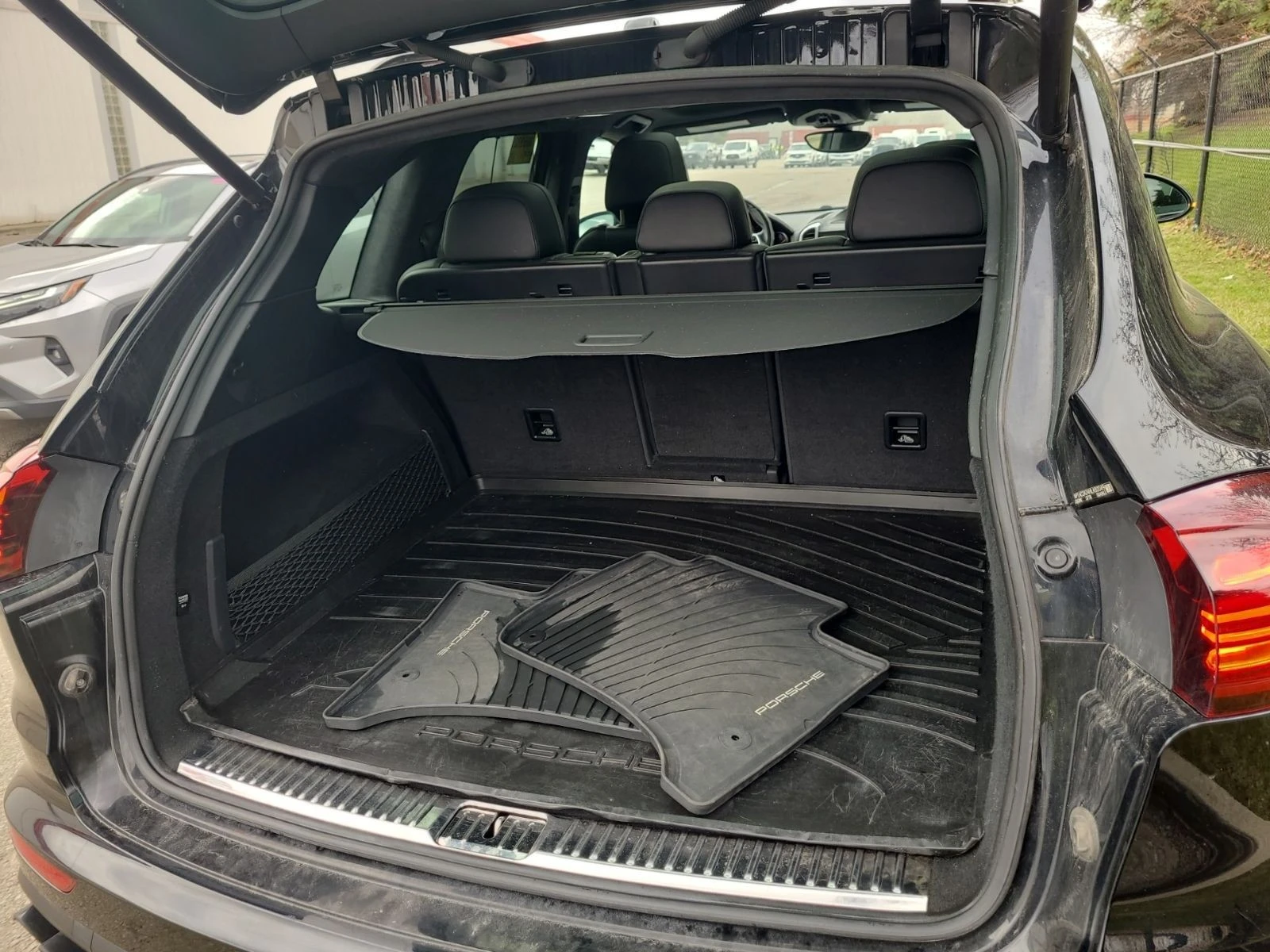 Porsche Cayenne TURBO РЕГИСТАЦИЯ+ ОБСЛУЖВАНЕ, снимка 15 - Автомобили и джипове - 54125690