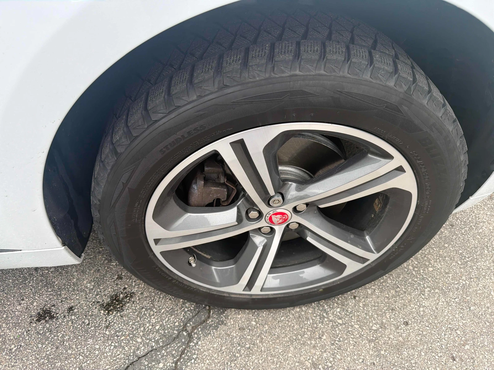 Jaguar F-PACE 35t R-Sport * * CARFAX * * ���� ������ * *  | Mobile.bg � ����������� 6