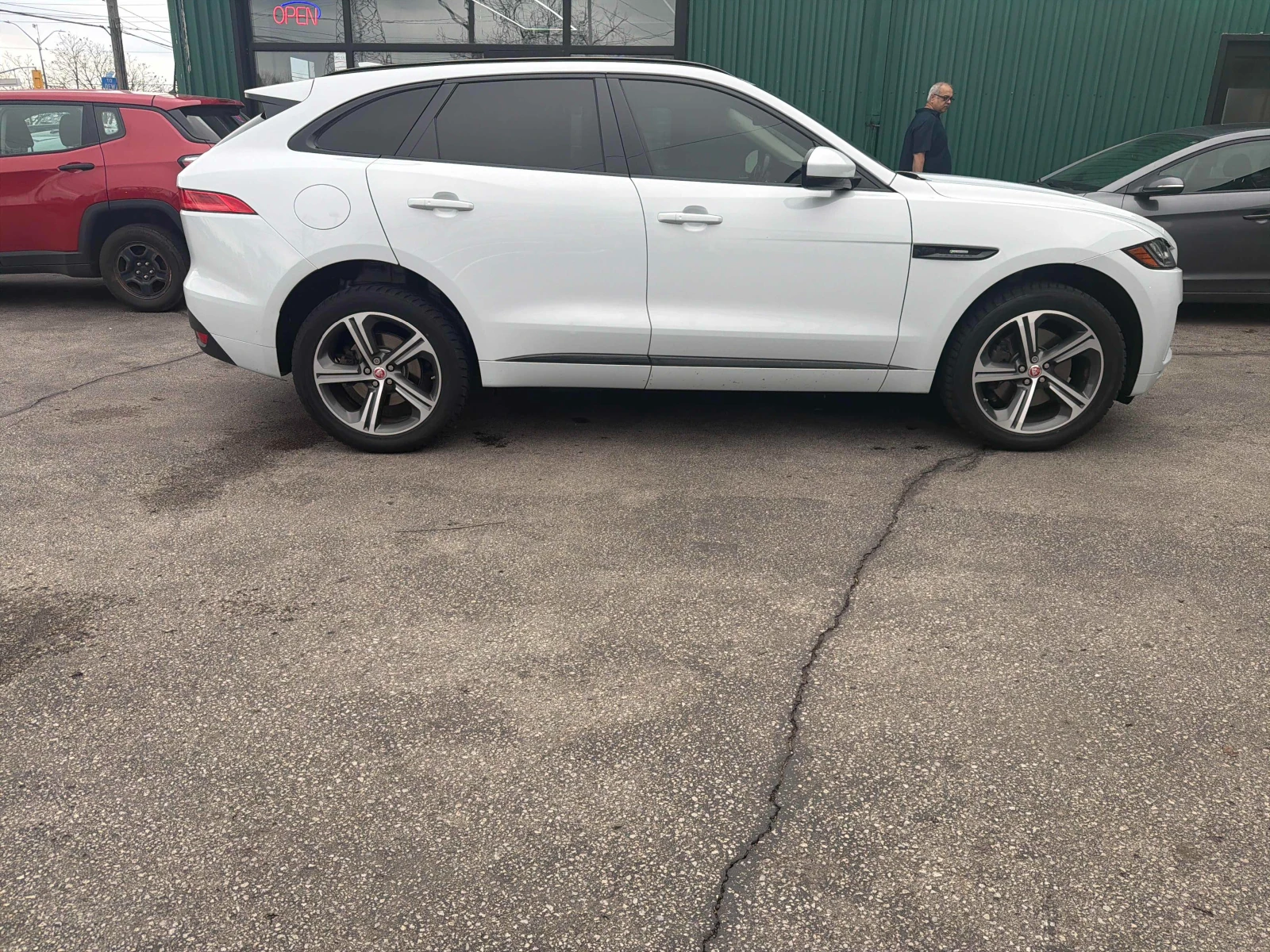Jaguar F-PACE 35t R-Sport * * CARFAX * * ���� ������ * *  | Mobile.bg � ����������� 4