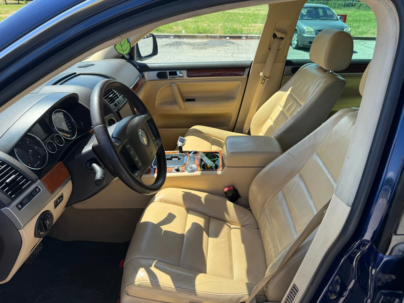 VW Touareg, снимка 10 - Автомобили и джипове - 54973816