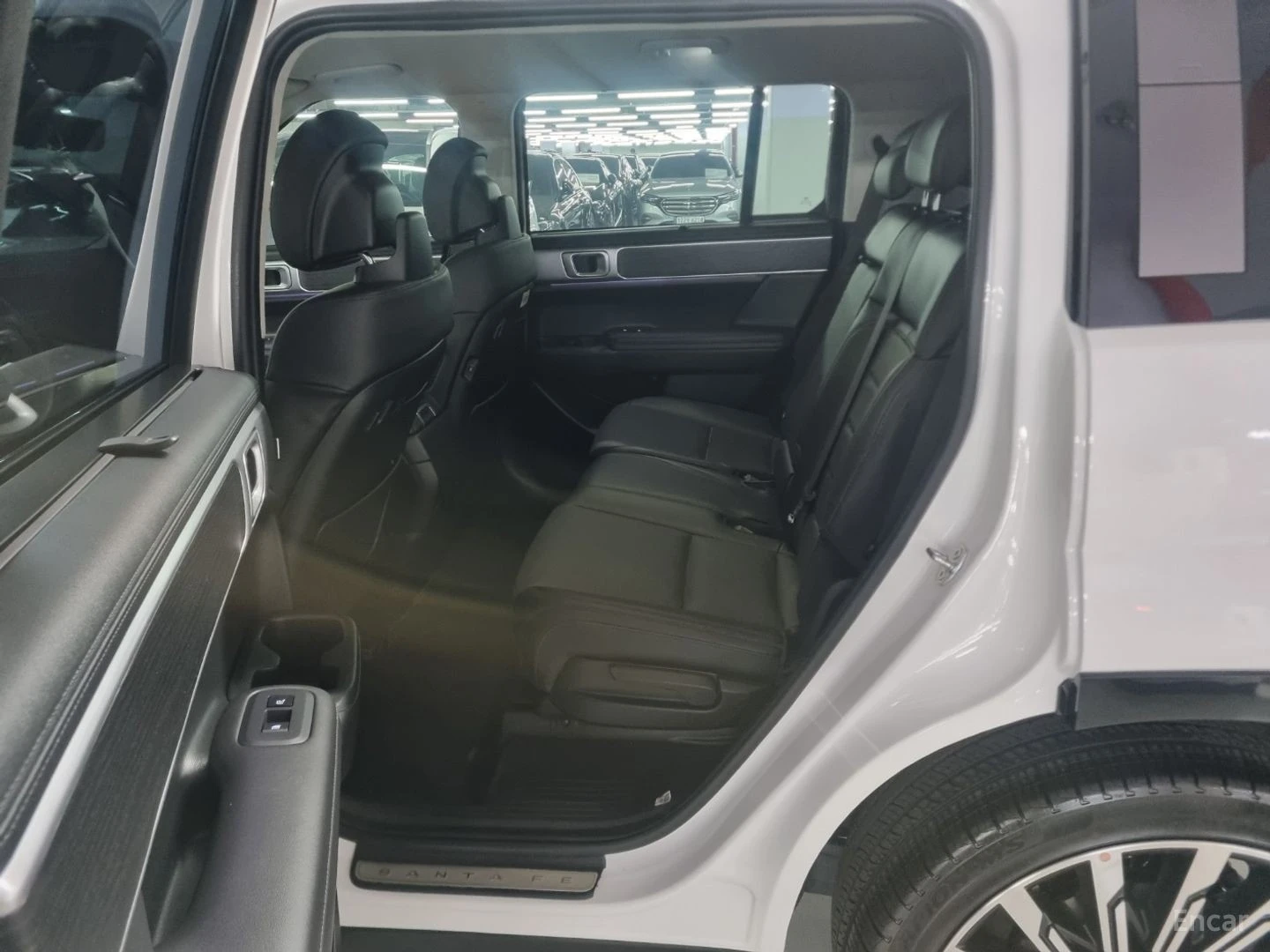 Hyundai Santa fe 2.5 T* CALLIGRAPHI* 360* HEAD UP* ОБДУХВ* HEAD UP, снимка 10 - Автомобили и джипове - 55442075