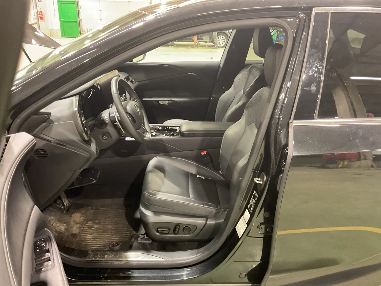 Lexus RX 450h AWD PHEV Business Line Digital Cockpit, снимка 6 - Автомобили и джипове - 56105864