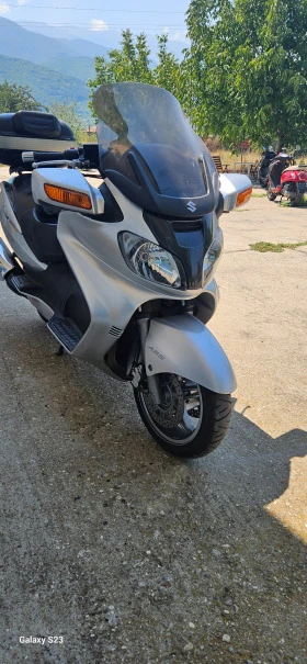     Suzuki Burgman Perfekten 650 cc ABS