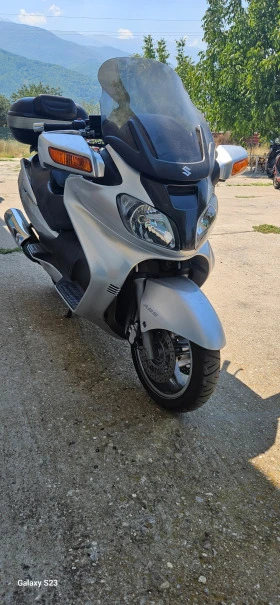     Suzuki Burgman Perfekten 650 cc ABS