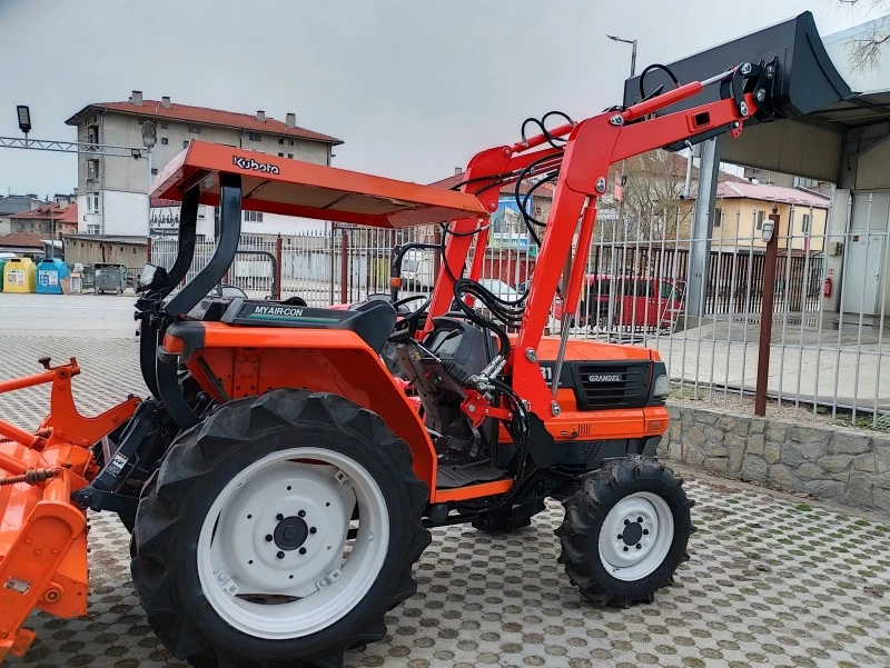 Трактор Kubota Скайтрак-Хасково, снимка 4 - Селскостопанска техника - 41025657