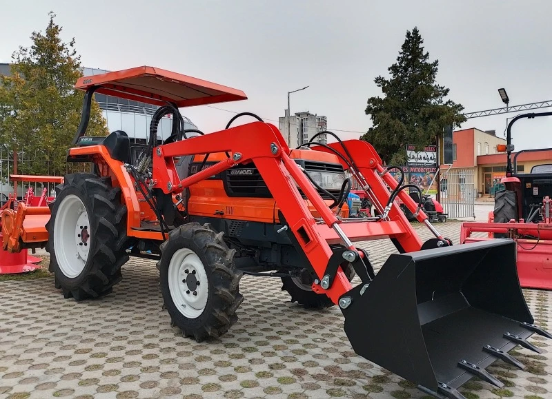 Трактор Kubota Скайтрак-Хасково, снимка 5 - Селскостопанска техника - 41025657