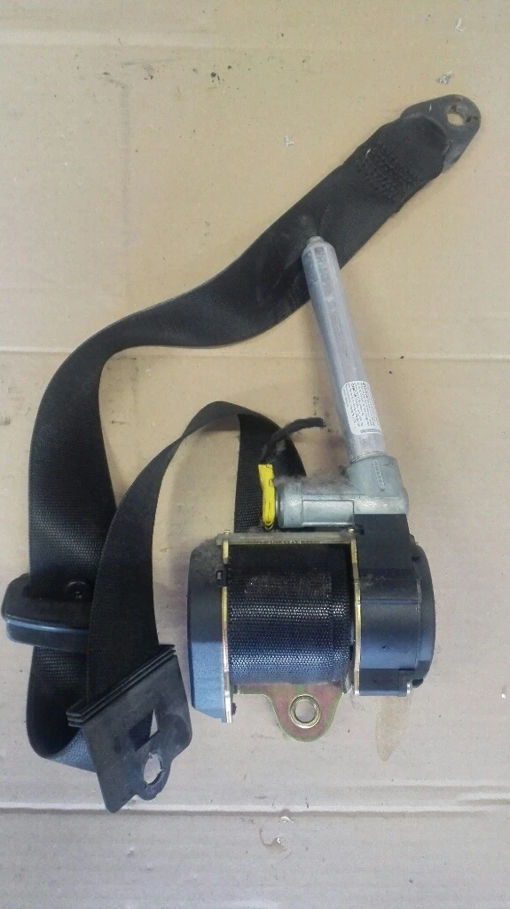 Колан преден ляв Мерцедес Ц220 w202 (4)