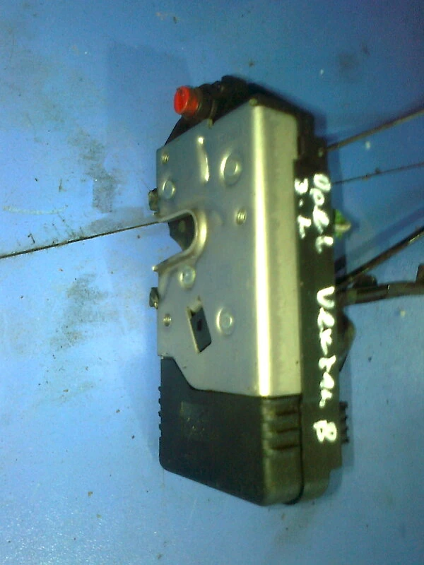 брава врата (задна лява) за Опел Вектра 2.0дти 