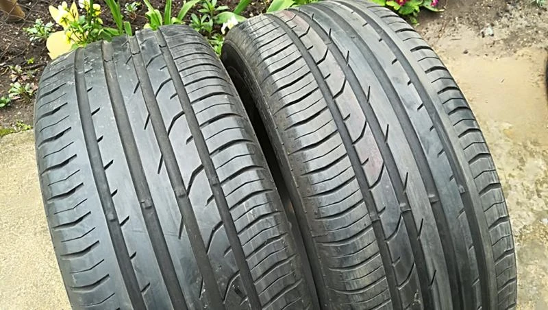 Гуми Летни 225/55R17, снимка 2 - Гуми и джанти - 25085550