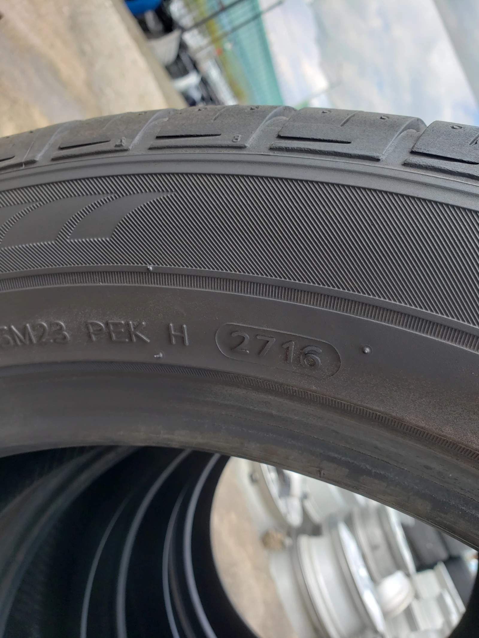 Гуми Летни 235/50R19, снимка 7 - Гуми и джанти - 54395361