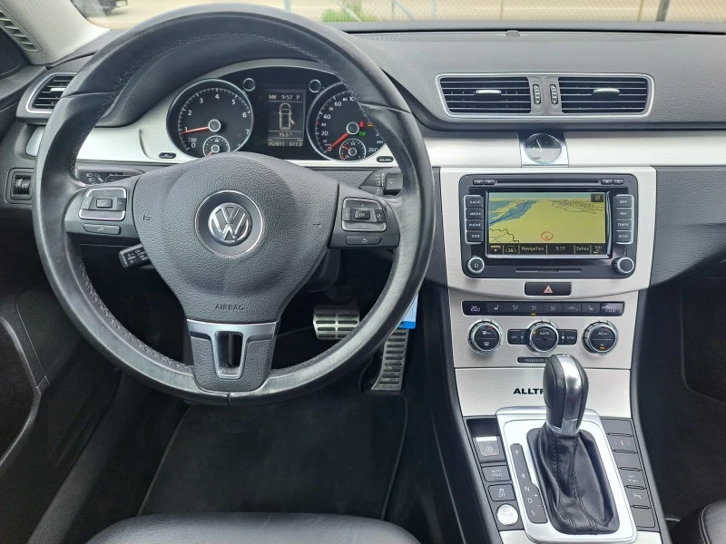 VW Passat 2.0tsi 211к.с. 4x4 Автомат ALLTRACK , снимка 13 - Автомобили и джипове - 45727339