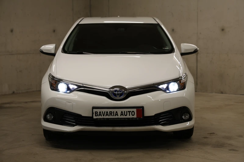 Toyota Auris 1.8 Hybrid, CVT, LED, Navi, Камера, Темпомат, снимка 7 - Автомобили и джипове - 47270259