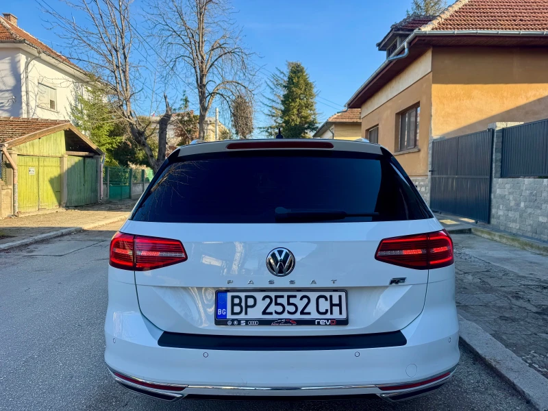 VW Passat 2.0TDi, снимка 6 - Автомобили и джипове - 48557961