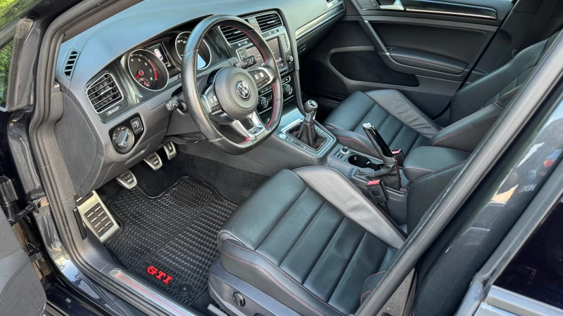 VW Golf GTi Performance, снимка 6 - Автомобили и джипове - 50744734
