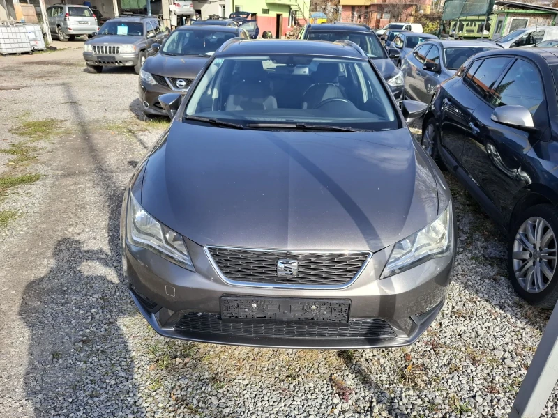 Seat Leon 1.6 - 105кс. 137000км. Панорама  навигация
