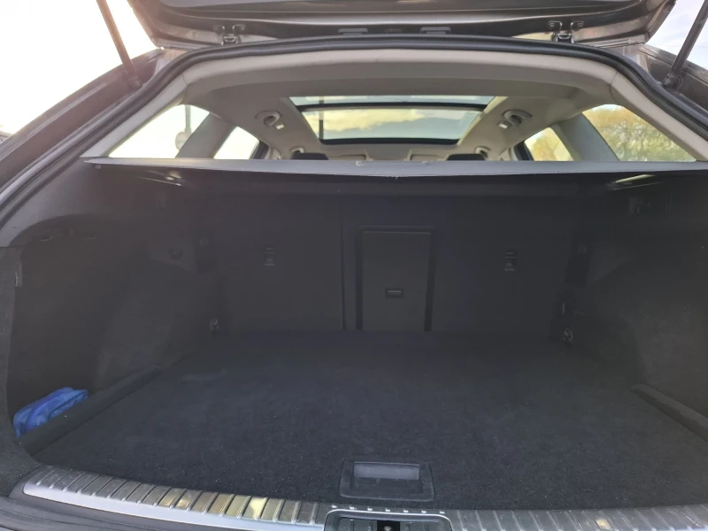 Seat Leon 1.6 - 105кс. 137000км. Панорама  навигация, снимка 17 - Автомобили и джипове - 52280676