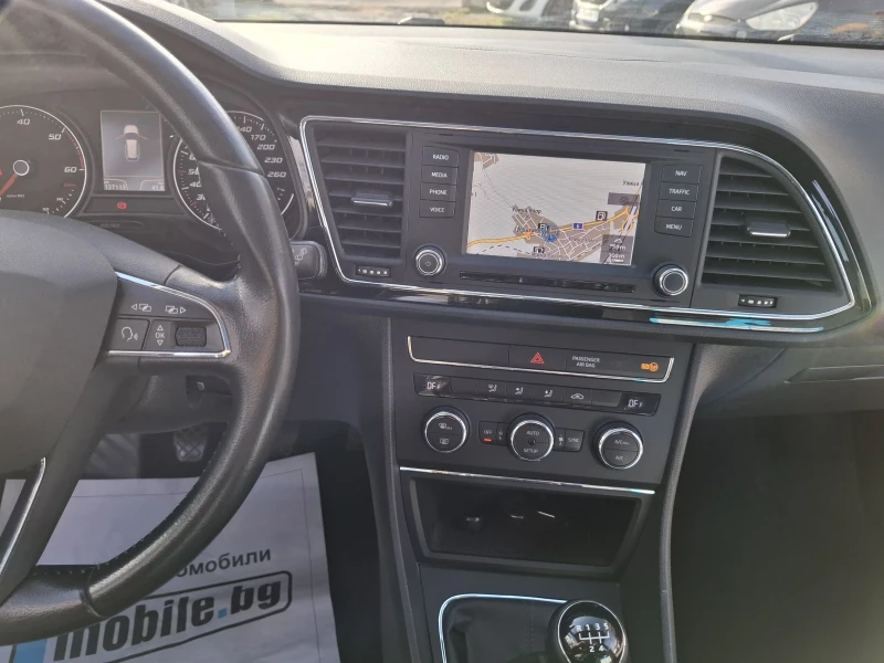 Seat Leon 1.6 - 105кс. 137000км. Панорама  навигация, снимка 12 - Автомобили и джипове - 52280676