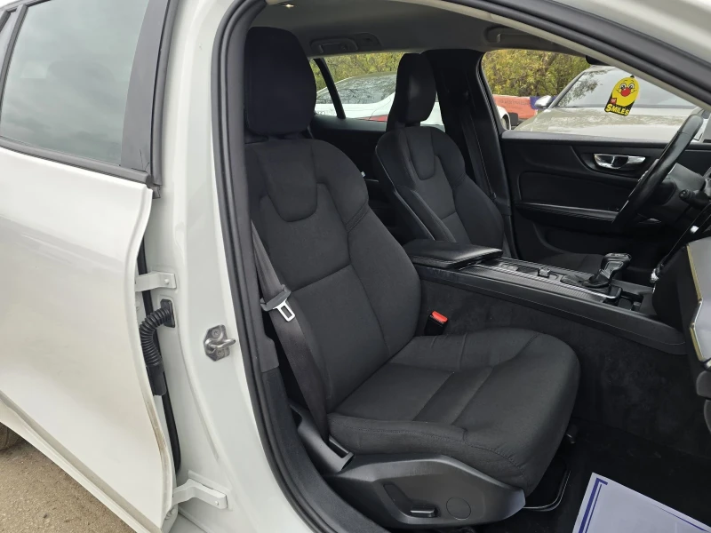 Volvo V60 2.0d 150к.с , снимка 12 - Автомобили и джипове - 52321760