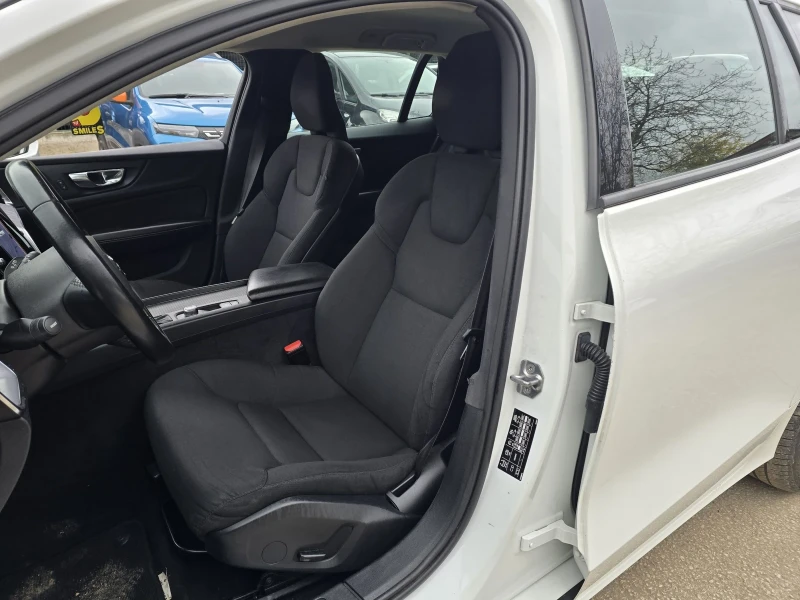 Volvo V60 2.0d 150к.с , снимка 9 - Автомобили и джипове - 52321760