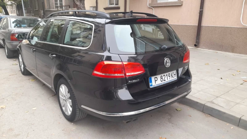 VW Passat, снимка 2 - Автомобили и джипове - 52352815