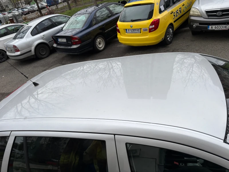 Skoda Fabia, снимка 17 - Автомобили и джипове - 53063216