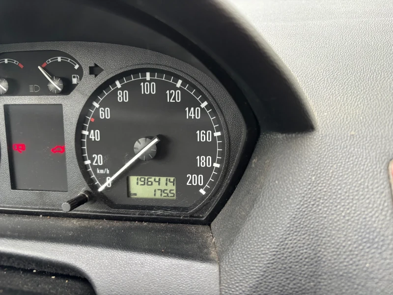 Skoda Fabia, снимка 4 - Автомобили и джипове - 53063216