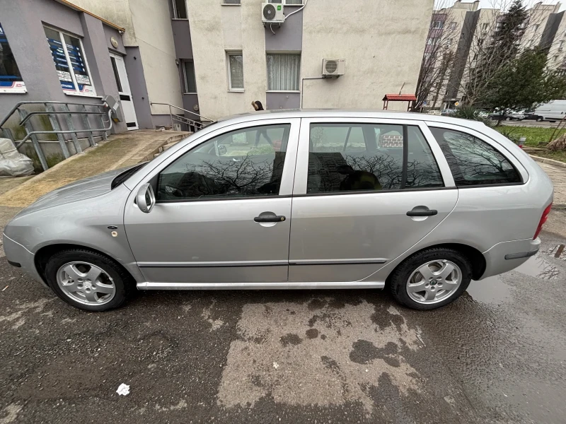 Skoda Fabia, снимка 2 - Автомобили и джипове - 53063216
