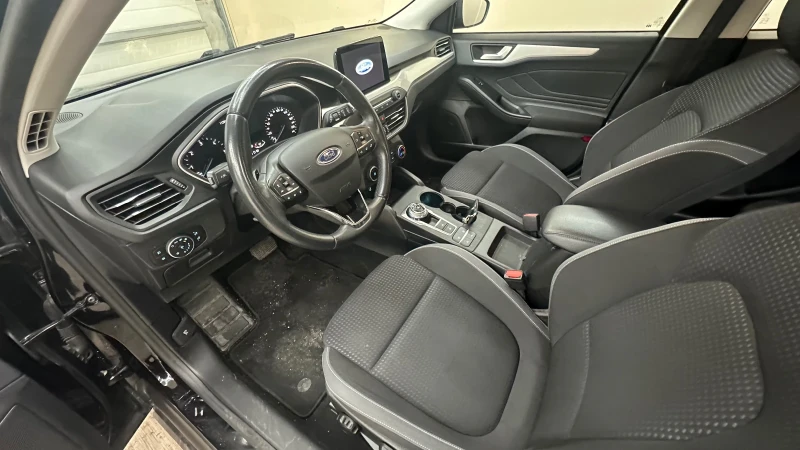 Ford Focus 1.5 ecoblue business, снимка 5 - Автомобили и джипове - 53333311