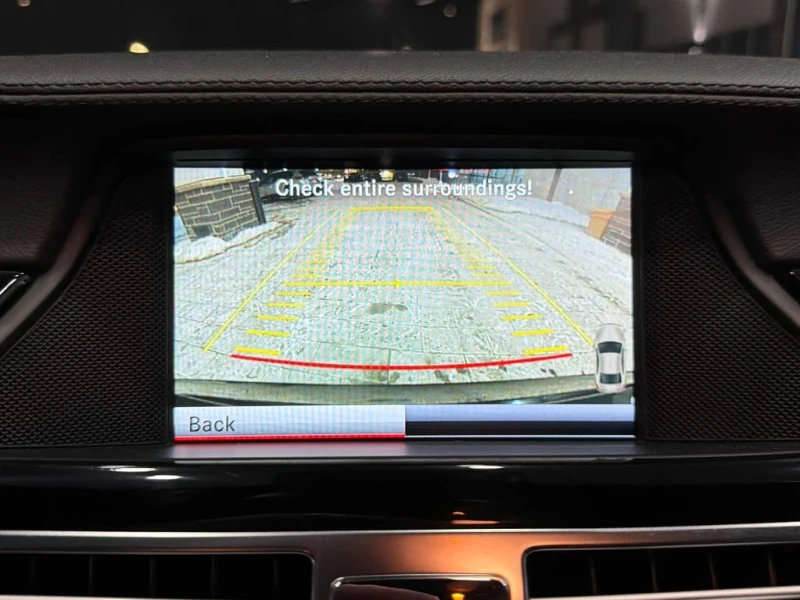 Mercedes-Benz CLS 550 * CARFAX * МАСАЖИ * H/K * ОБДУХВАНЕ , снимка 17 - Автомобили и джипове - 53425198