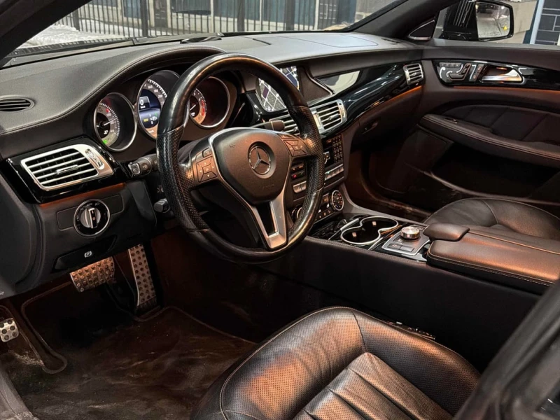 Mercedes-Benz CLS 550 * CARFAX * МАСАЖИ * H/K * ОБДУХВАНЕ , снимка 5 - Автомобили и джипове - 53425198