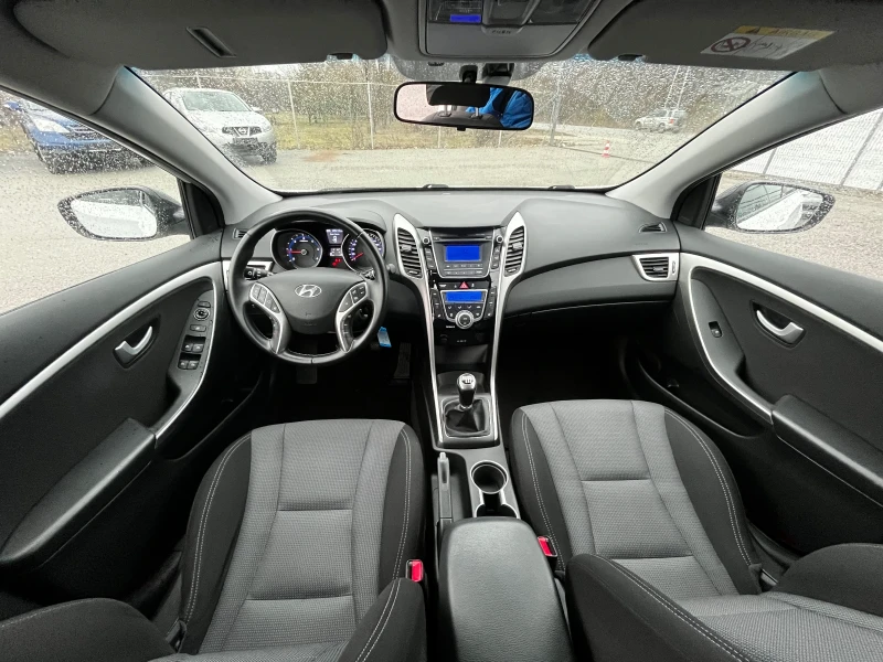 Hyundai I30 1.6CRDI Facelift, снимка 13 - Автомобили и джипове - 53444091