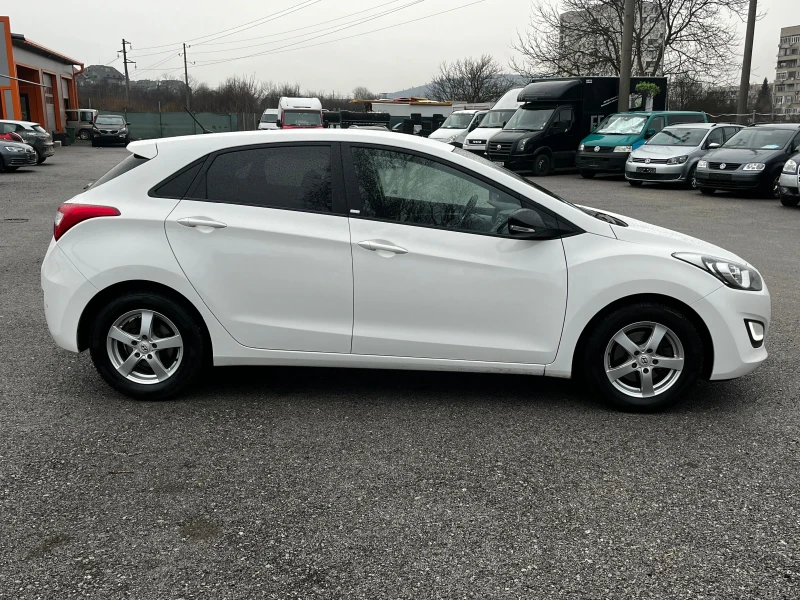 Hyundai I30 1.6CRDI Facelift, снимка 6 - Автомобили и джипове - 53444091