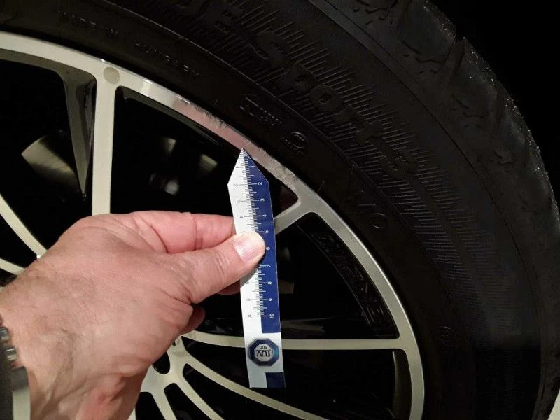 Mercedes-Benz GLC 200 * 4Matic AMG Line* АВТОФИНАНСИРАНЕ*  - изображение 8