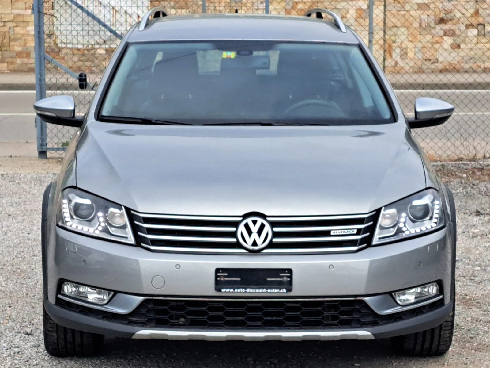 VW Passat 2.0tsi 211к.с. 4x4 Автомат ALLTRACK  - [1] 