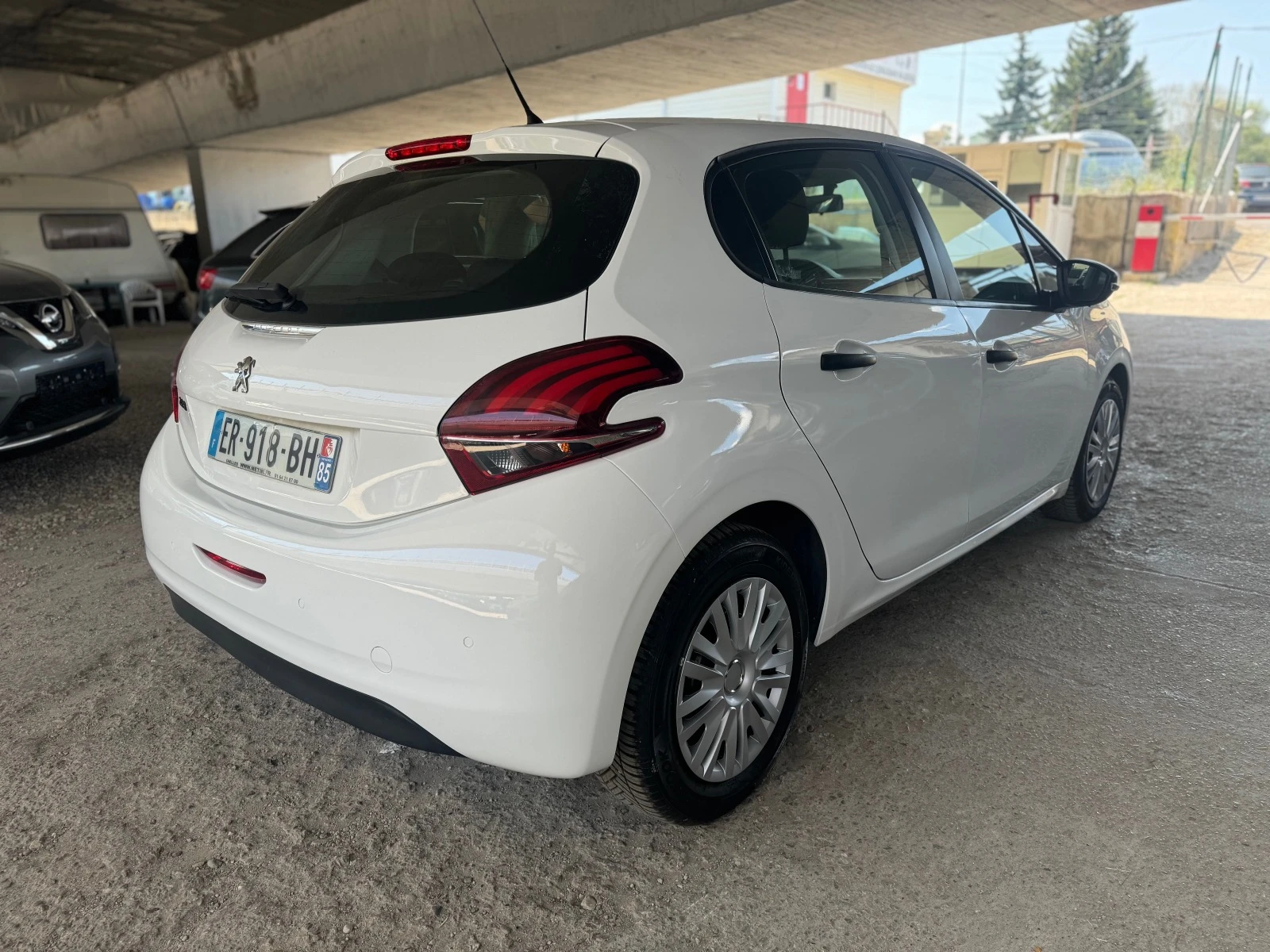 Peugeot 208 1.6BlueHDI-2018-EURO6 - изображение 4