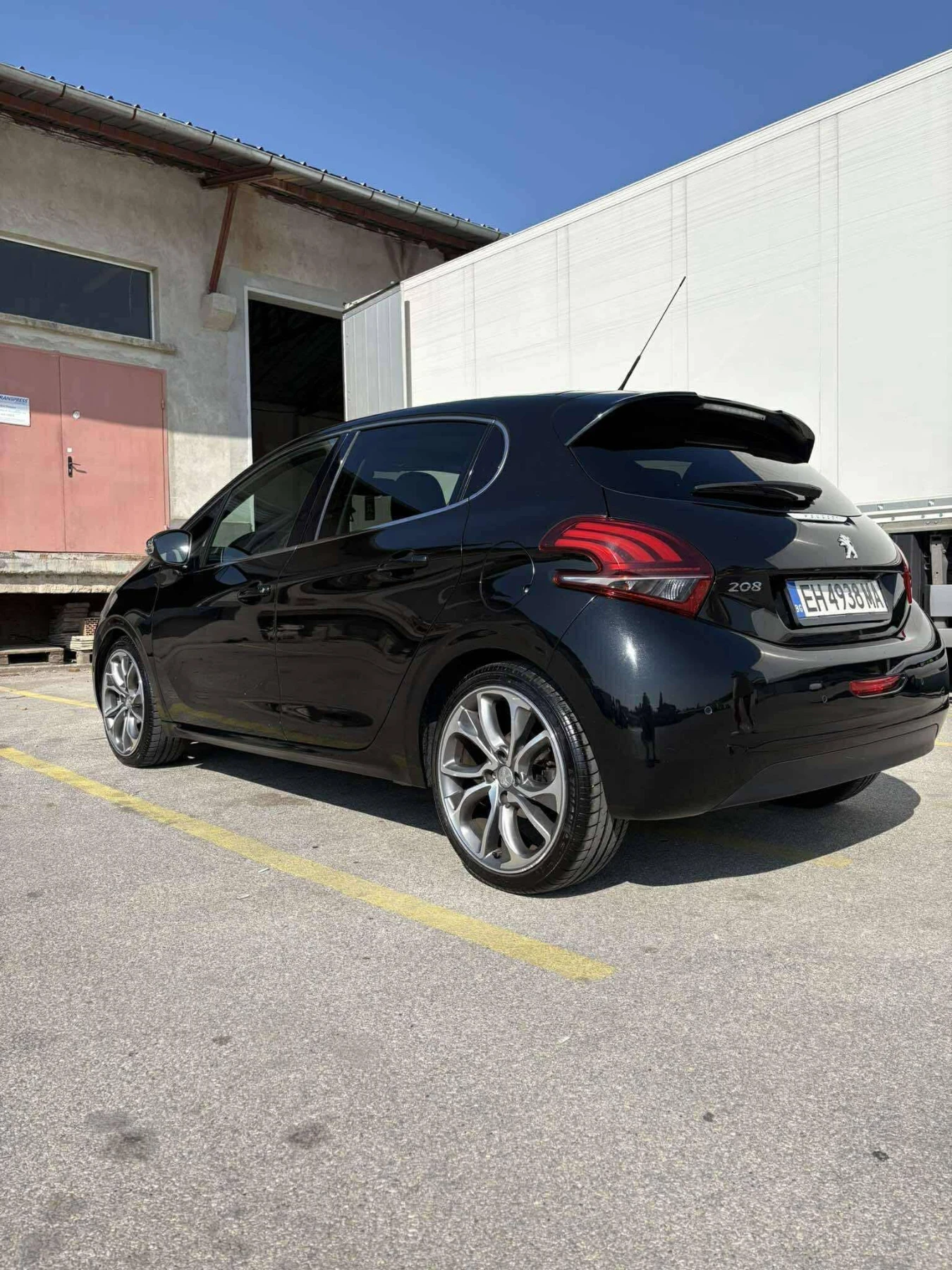 Peugeot 208 1.6HDI - изображение 8