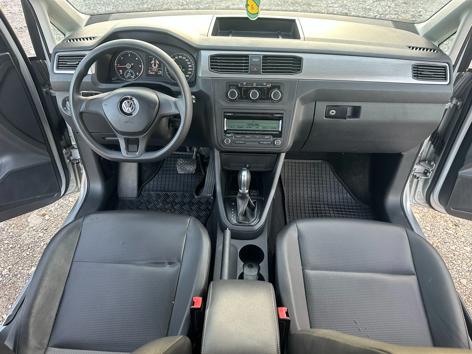 VW Caddy 2.0TDI 102kc DSG 7MESTA FULLL - изображение 10