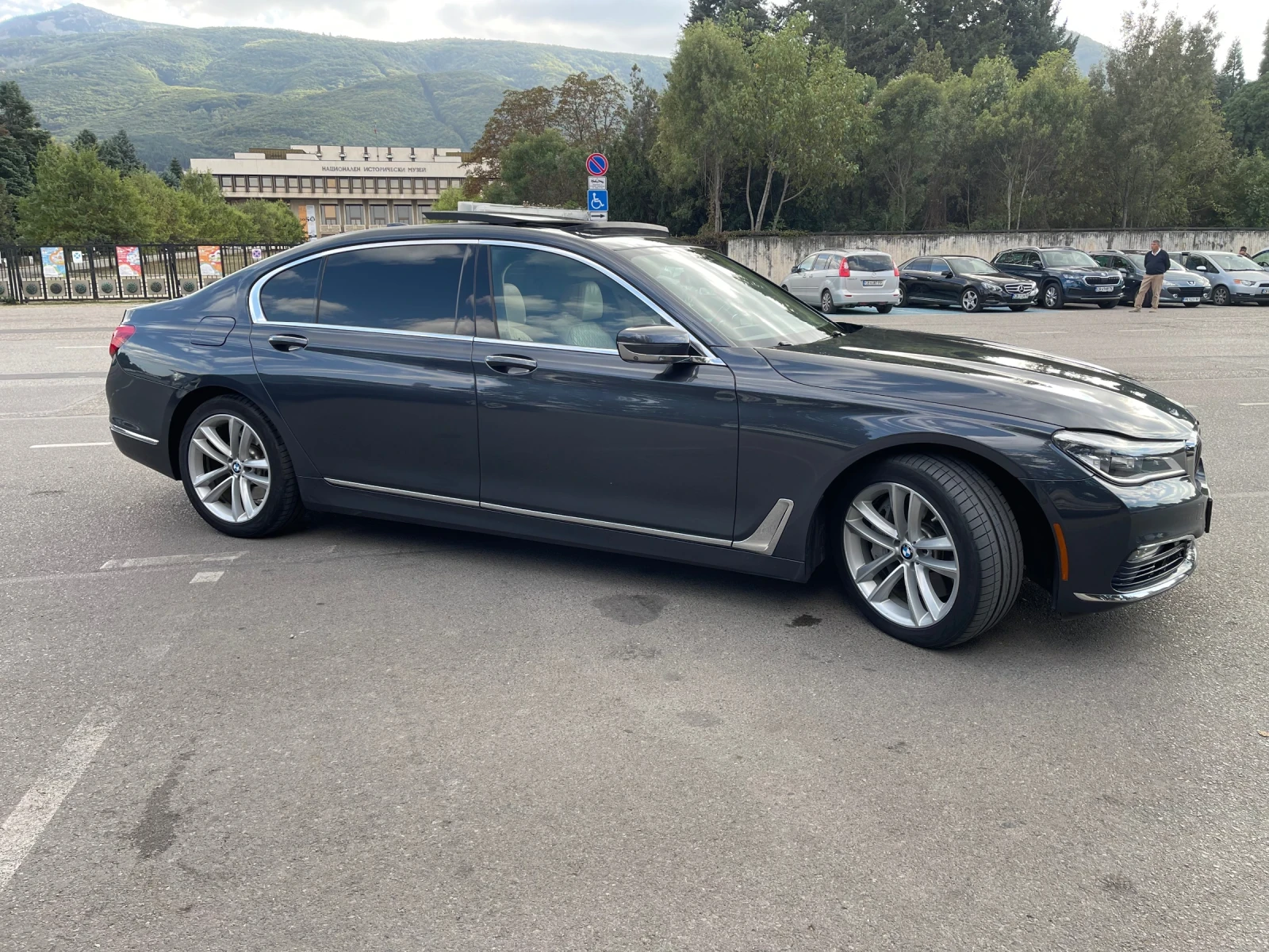 BMW 750 LI - изображение 4