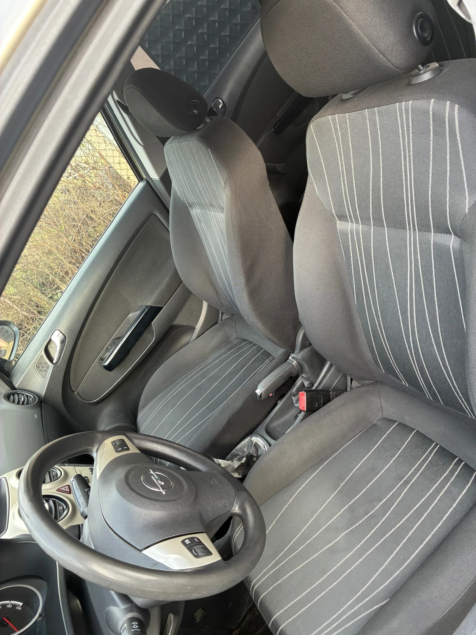 Opel Corsa  - изображение 8