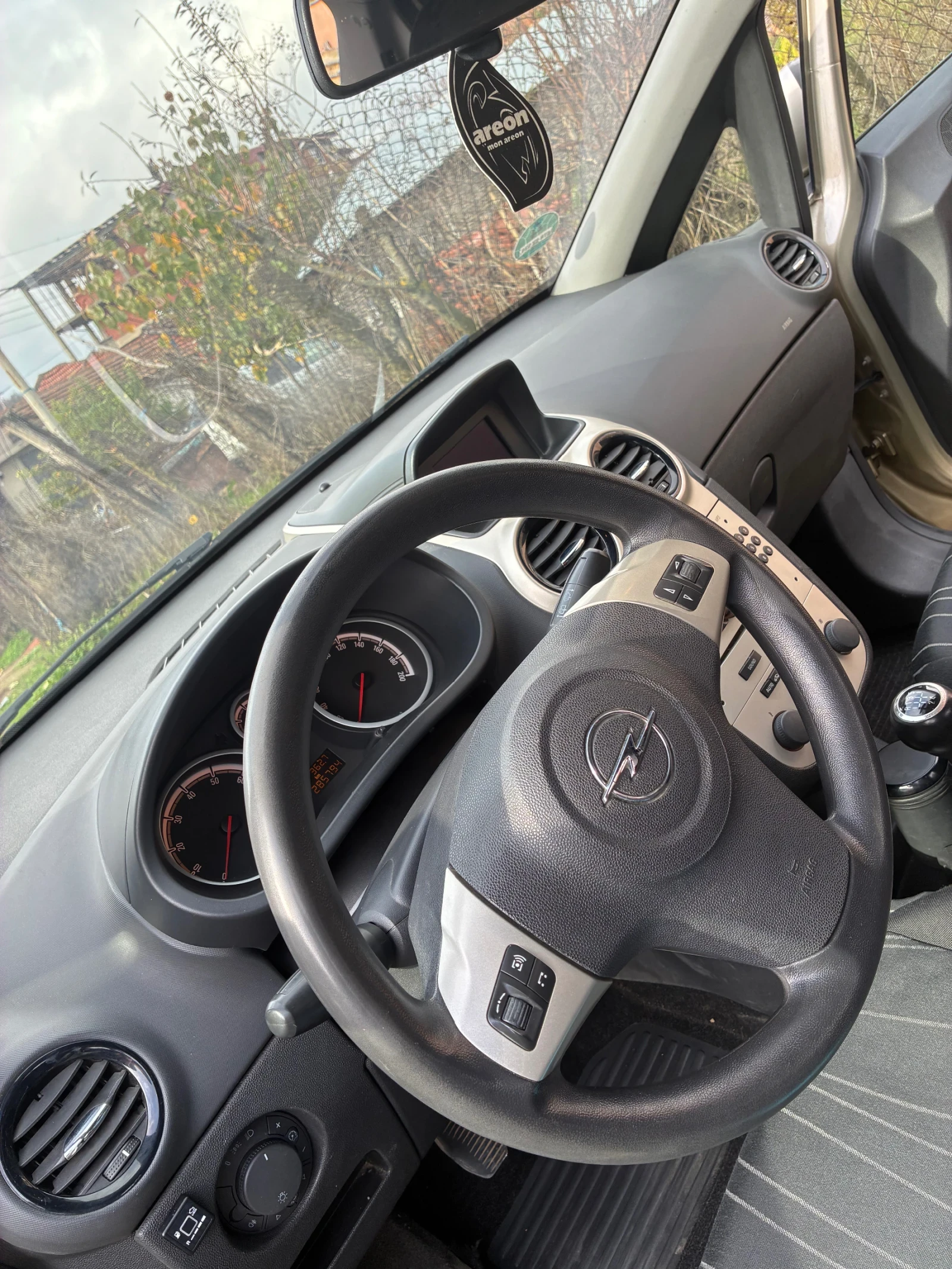 Opel Corsa  - изображение 5