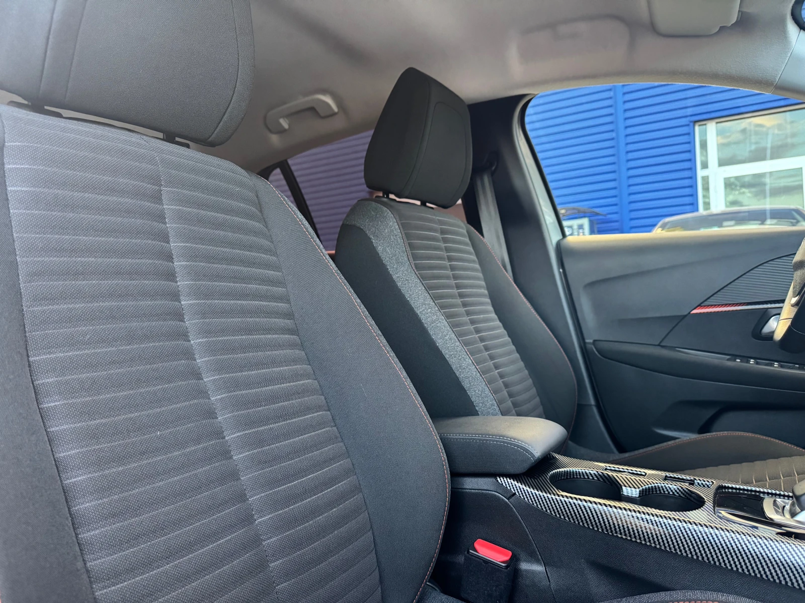 Peugeot 208 | Mobile.bg � ����������� 13