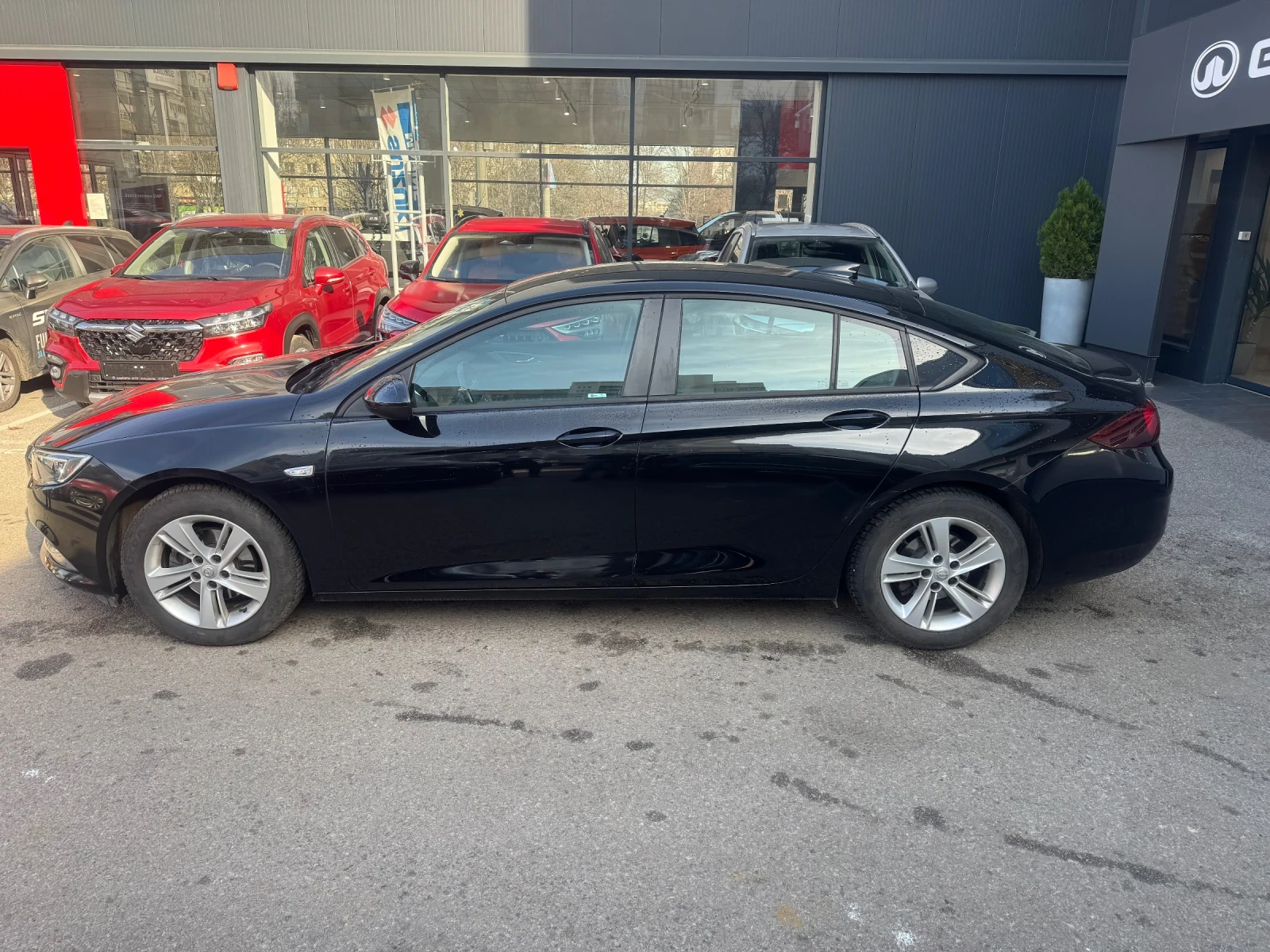 Opel Insignia 1.5 Turbo - изображение 3