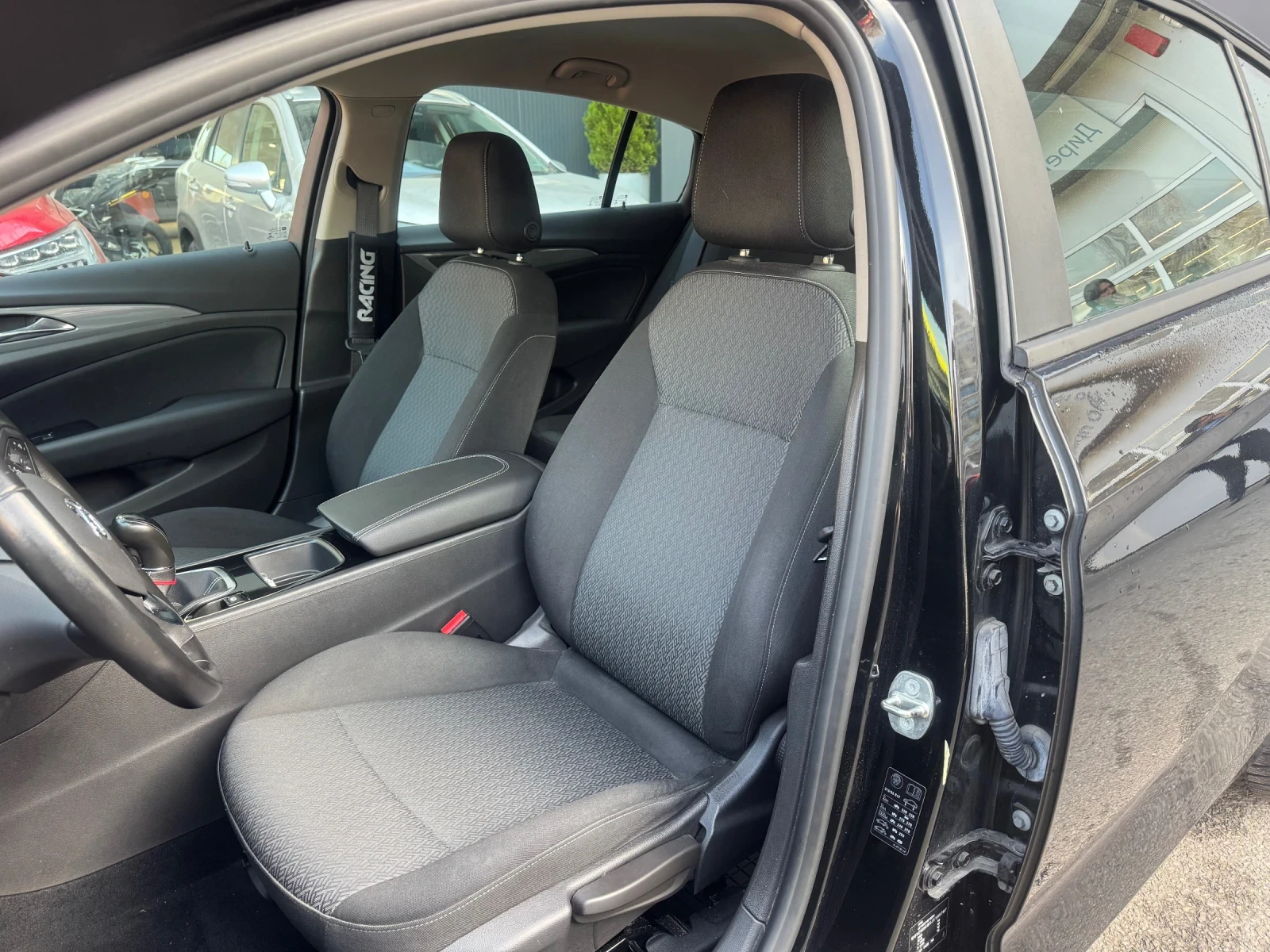 Opel Insignia 1.5 Turbo - изображение 7