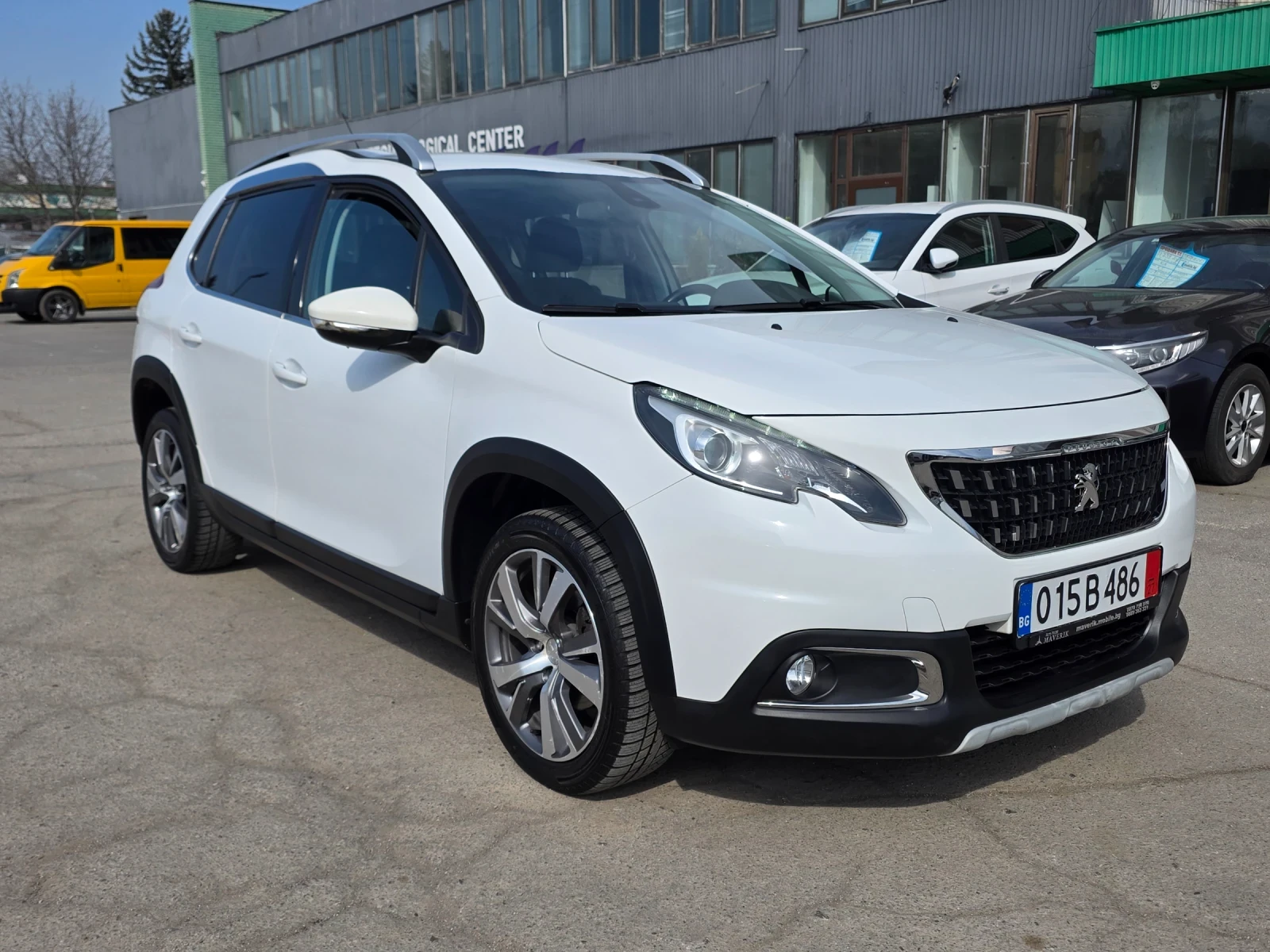 Peugeot 2008 1.2i 131k.c EURO 6B UNIKAT ITALIA ALLURE CAMERA, снимка 2 - Автомобили и джипове - 53714671